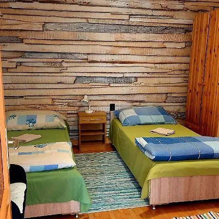 Mandula Apartment